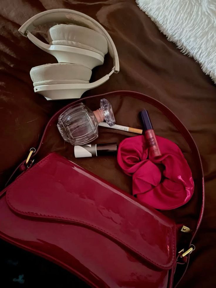 BAG 10  Shoulder Bag