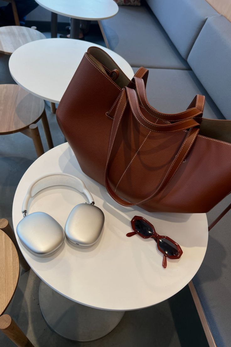 BAG 8  Shoulder Bag with Pouch